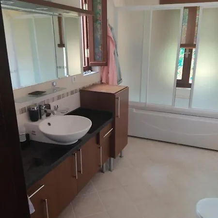 Zambakci Villa *